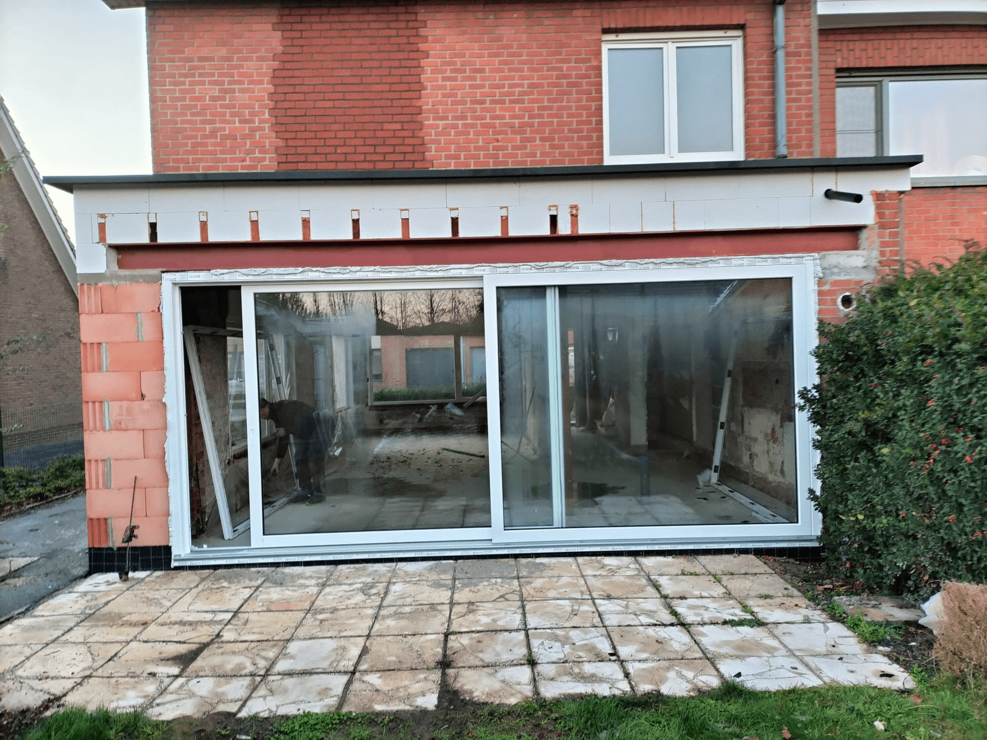 Montaż drzwi tarasowych